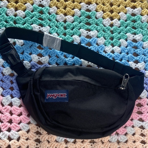 NWOT JanSport Classic Black Belt Bag Fanny Pack Waist Purse Nylon Fifth Avenue - Picture 1 of 8